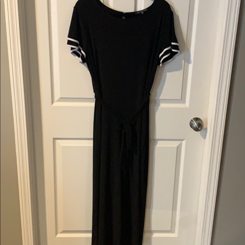 XL Black, wide leg, Capri length jumpsuit